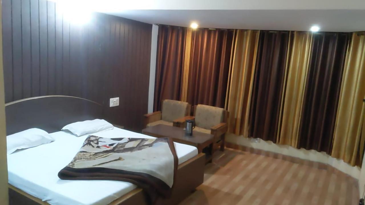 Haridwār Hotel Raj Deluxe المظهر الخارجي الصورة